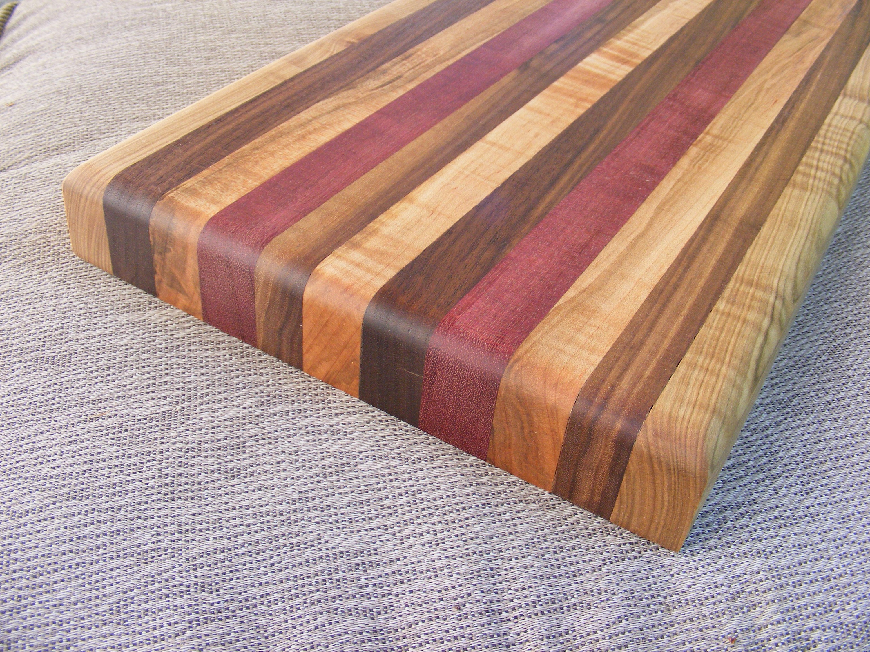 The Best Oil For Cutting Boards - Hardwood Lumber Company